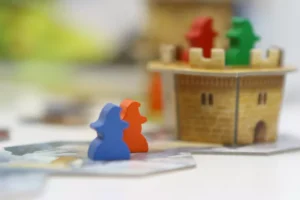 Meeples de magos en Torres Errantes