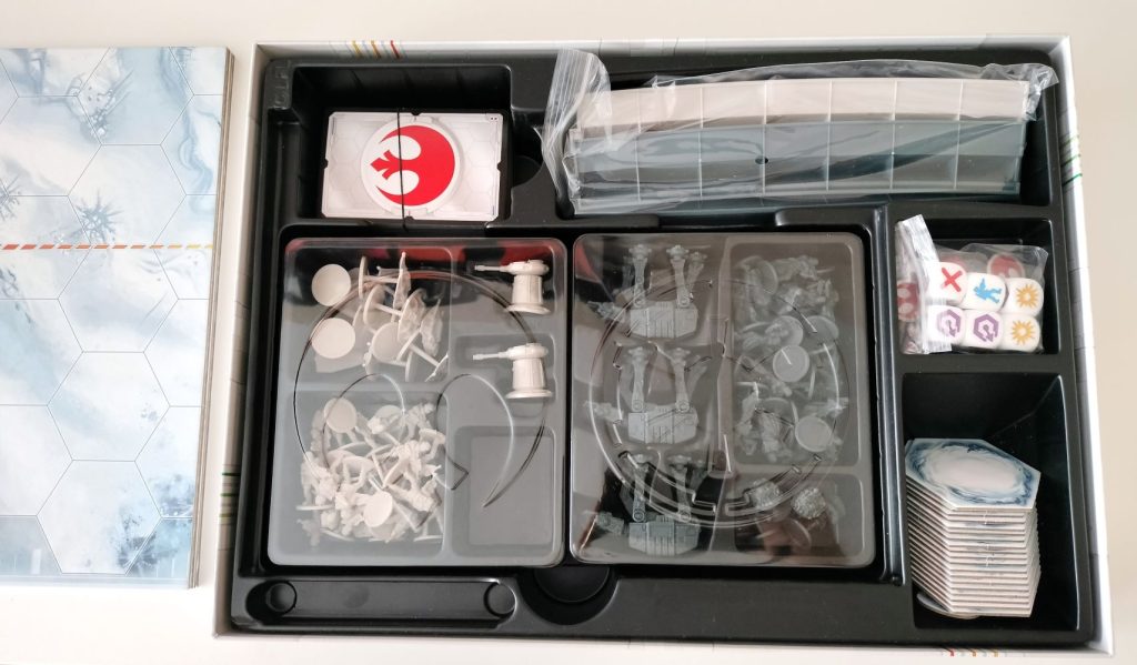 Caja del juego con inserto